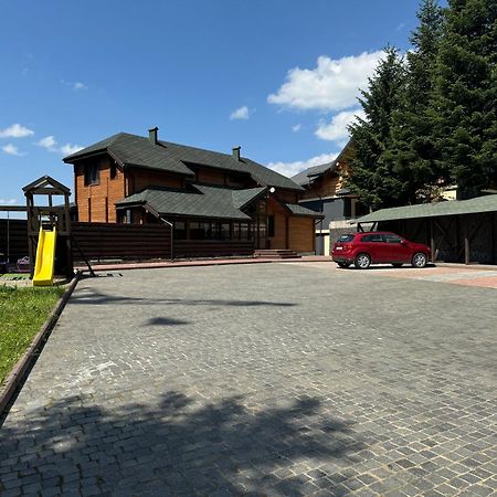 Ferienwohnung Golden Nest Jablunyzja Exterior foto