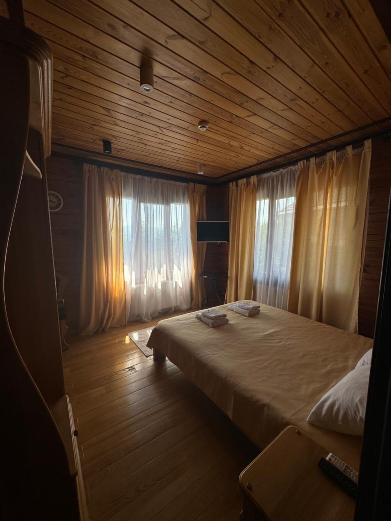 Ferienwohnung Golden Nest Jablunyzja Exterior foto